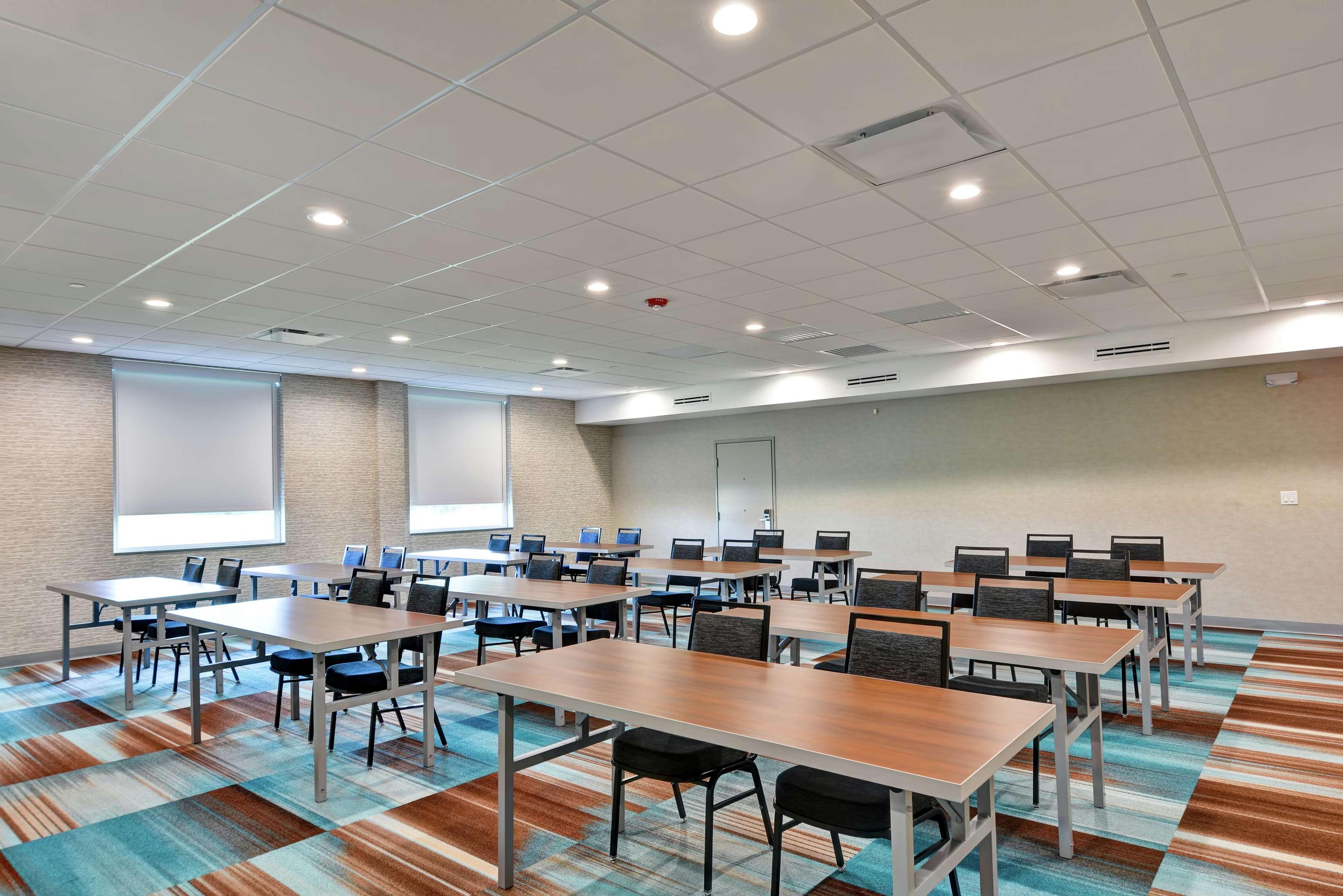 Home2 Suites By Hilton La Porte Zewnętrze zdjęcie
